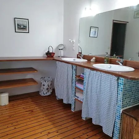 Holiday home La Parisiere ,gite