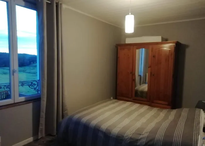 Сasa de vacaciones La Parisiere ,gite *