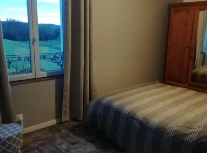 Сasa de vacaciones La Parisiere ,gite Gavray-sur-Sienne